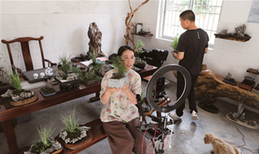  亚特兰大补时逆转佛罗伦萨升第四  